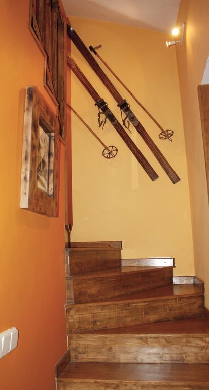 Apartamentos Valle De Aran Mont エクステリア 写真