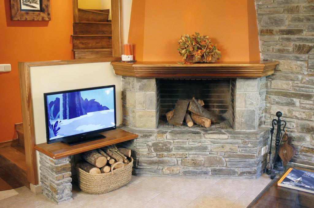 Apartamentos Valle De Aran Mont エクステリア 写真